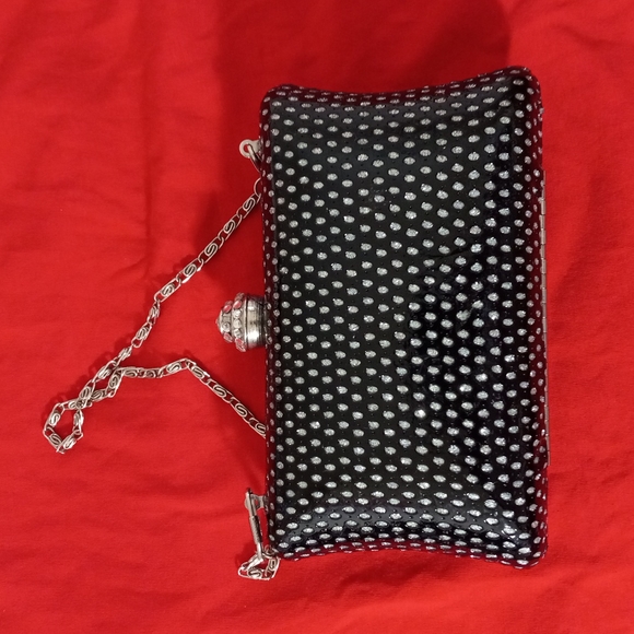 Jeweled Evening Handbag Purse Clutch Chain Strap 4" X 6" Black Lined - Picture 4 of 4